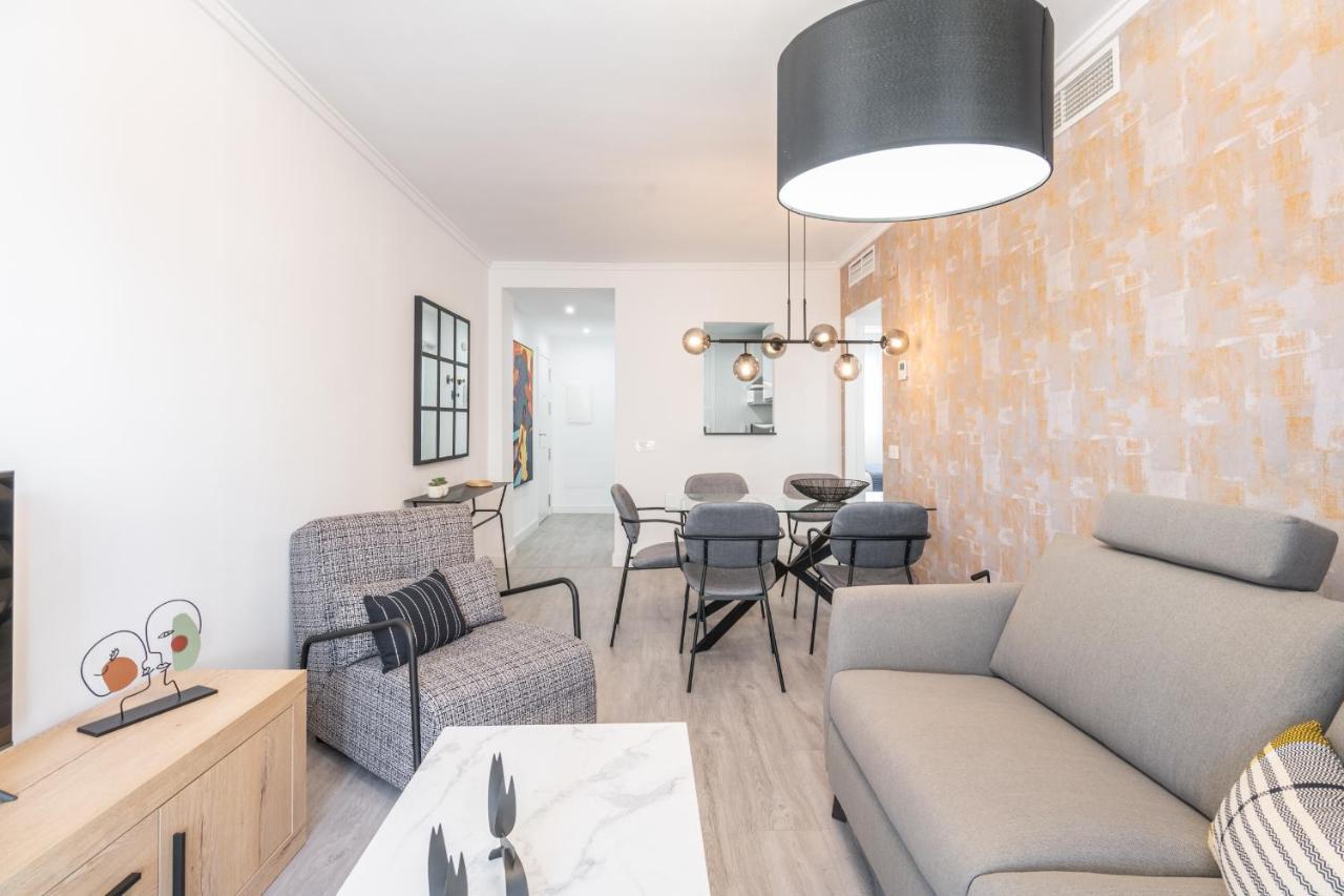 מאלגה Princesas Flat, Luxury Apartament Near Beach&Metro Free Parking מראה חיצוני תמונה